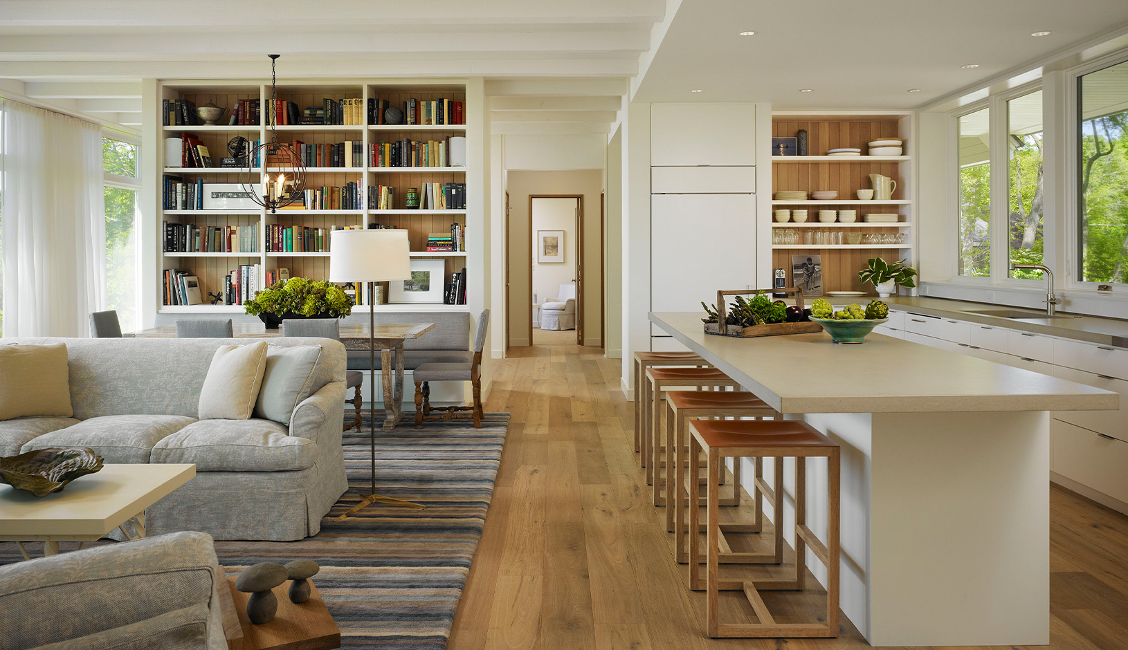 Robbins-Architecture-Lakeside-Retreat-Kitchen-Living