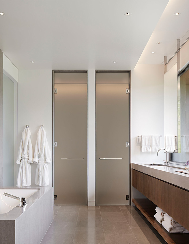 Robbins-Architecture-Mountain-Modern-Bathroom-2