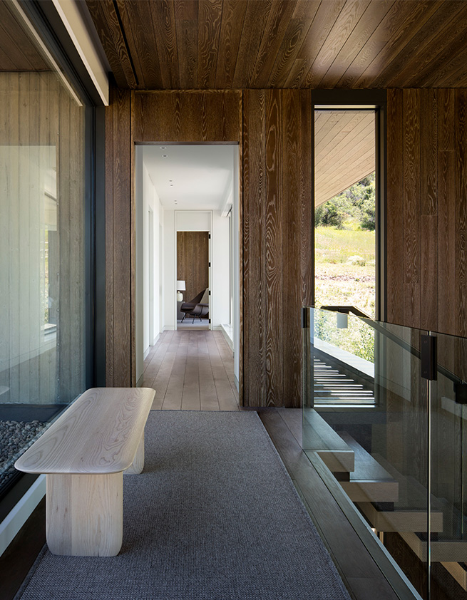 Robbins-Architecture-Mountain-Modern-Stair-Hall
